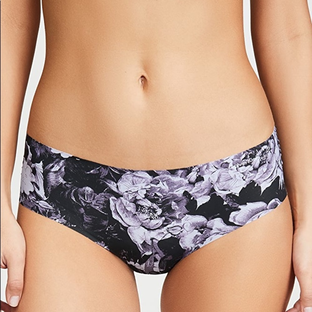 Calvin Klein NEW Women's Invisibles Hipster Panty